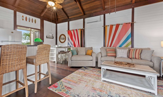 Estate Enighed Condominio | Walk 2 Cruz Bay 2024 Renovations W/D WiFi Parking Battery Backup
