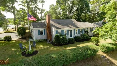 South Yarmouth Casa | Walk 3 Mins to Private Assoc Beach