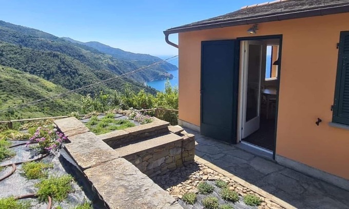 San Bernardino Apartamento | ☆ Walk & Relax Retreat ☆ Family/Couple - HOMY 5 TERRE