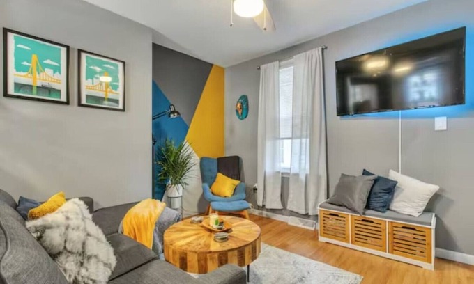 Lower Lawrenceville Apartamento | Walk to Arsenal Park! Cozy & Comfy Studio up to 4Pax
