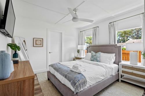 Delray Beach Casa | Walk to Atlantic Hot Tub Recently Renovated