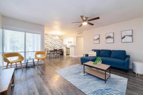 Arlington Apartamento | Walk to ATT-Free Parking-Min to attractions-Modern