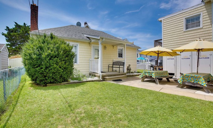 Cape May - Wildwood Cabaña | Walk to Beach & Boardwalk: Jersey Shore Cottage!
