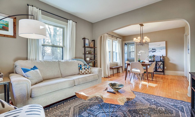 Keewaydin Casa | Walk to Beach + Lake Nokomis: Minneapolis Home!