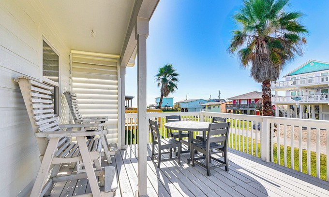 Surfside Beach Casa | Walk to Beach: Modern Farmhouse in Surfside Beach!