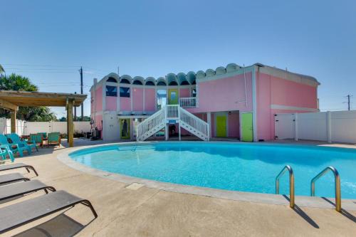 Pass Christian Casa | Walk to Beach Unique Family Gem in Pass Christian