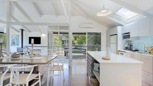 Killcare Casa | Walk To Beautiful Beach and Bushwalking Trails