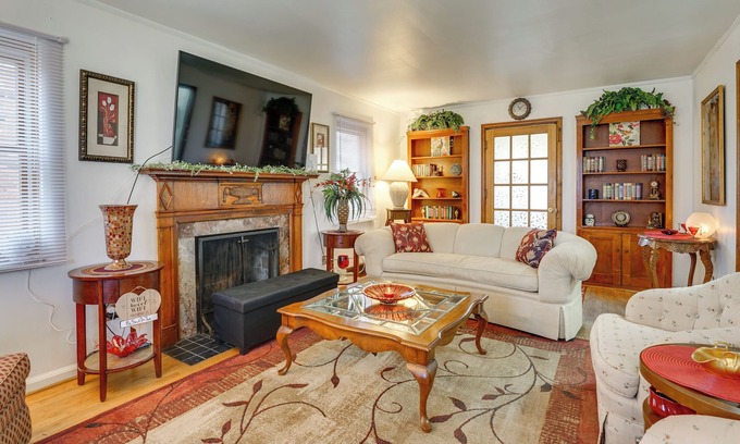 Royal Oak Casa | Walk to Detroit Zoo: Home w/ Sunroom & Patio!