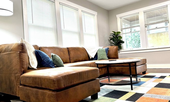 Geneva Casa | Walk to Downtown! 4-Bedroom Geneva Getaway