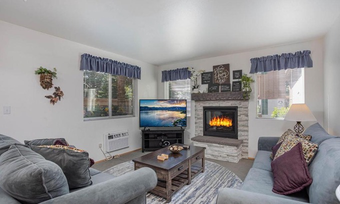Downtown Leavenworth Apartamento | Walk to Downtown , 7 Guests , Pets , AC, No Stairs