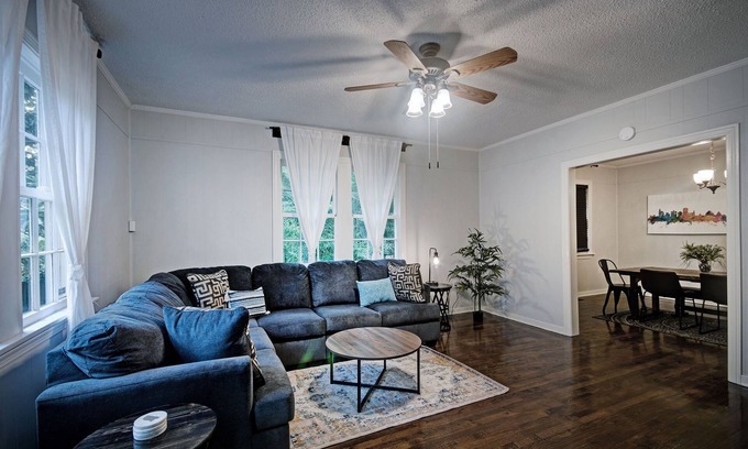 Fondren Casa | Walk to Downtown Fondren | King Beds