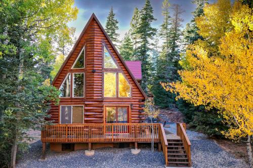 Duck Creek Village Casa | Walk to Duck Creek Village A-Frame Getaway!