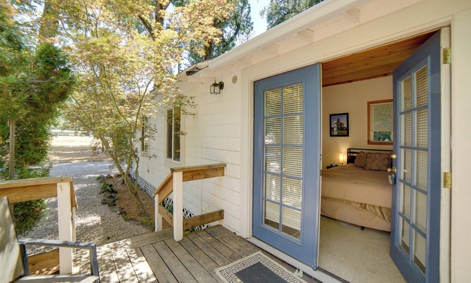 Lake County Cabaña | Walk to Golf Course: Cobb Mountain Nature Escape