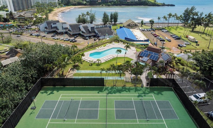 Nawiliwili Apartamento | Walk to Kalapaki Beach – Ocean Fun | 2BR Unit with Kitchen | Free Parking