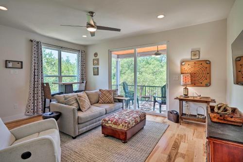 Lakeland Park Casa | Walk to Lake Austin Spacious Getaway with Patio