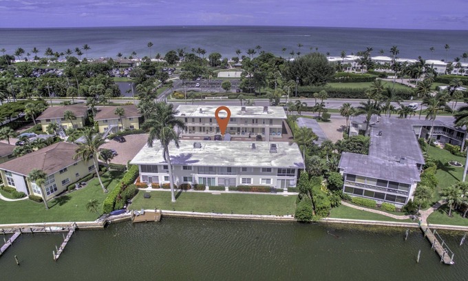 Coquina Sands Condominio | Walk to Lowdermilk Beach From This Amazing & Cute Condo with Back Bay Views!