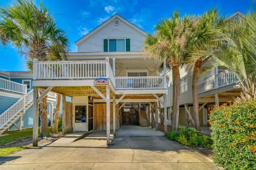 Surfside Beach Casa | Walk to Ocean Surfside Beach Gem with Private Pool