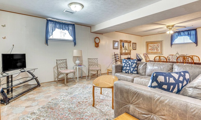 Vienna Apartamento | Walk to Ohio River & Spencer Landing: Apt w/ Patio