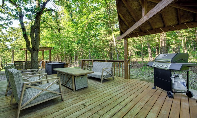Flemington Casa | Walk to Pomme de Terre Lake: Pet-Friendly Escape