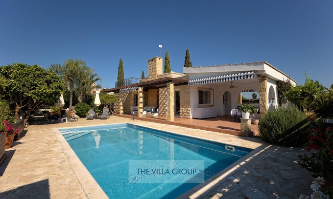 Polis Casa | Walk to the beach and amenities, 3 bedroom villa with swimming pool