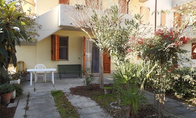 Punta Marina Apartamento | A pie de la playa! Apartamento de 5 dormitorios, planta baja con plaza de aparcamiento.
