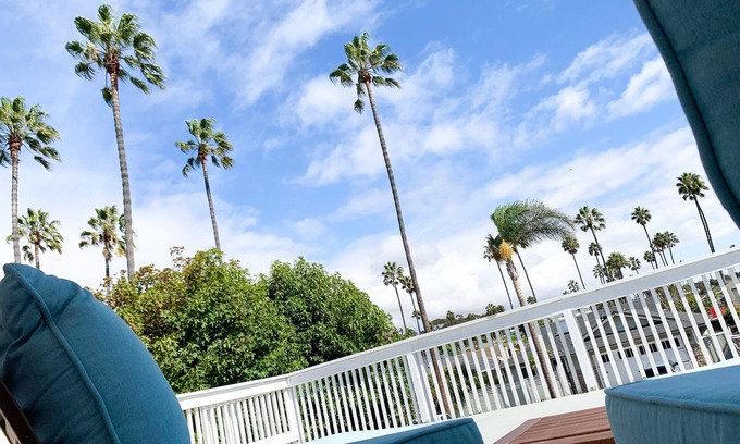 Pierpont Bay Apartamento | Walk to the Beach! Pineapple Palms Townhouse Apt