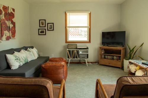Alto Pass Casa | Walk to Weddings-Wineries-Trails Family Friendly Home in Downtown Alto Pass