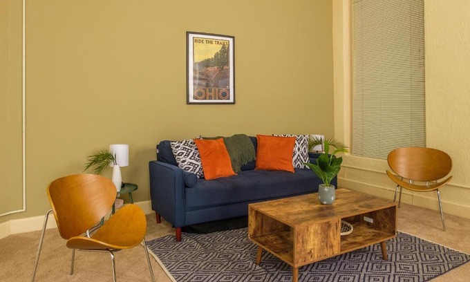 Gateway District Apartamento | Walkable 1BR Apt Downtown by Frontdesk