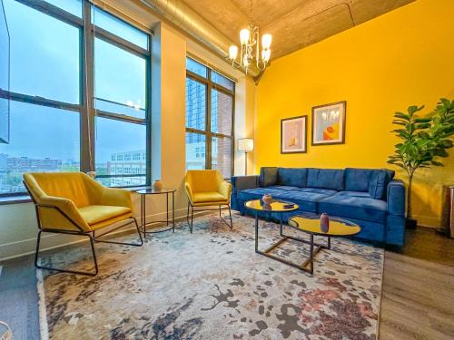 Near South Side Apartamento | Walkable 2BR Apartment in Chicago South Loop with Optional Parking and Gym Access Near McCormick Place, Museum Campus & Lakefront