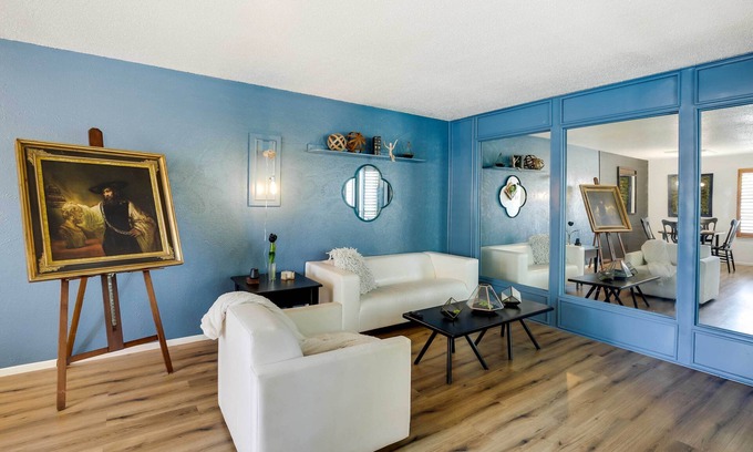 Knox - Henderson Condominio | Walkable Dallas Vacation Rental w/ Community Pool!