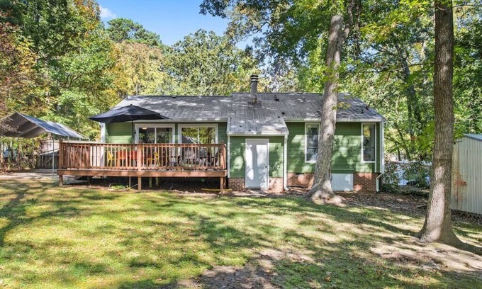Cary Casa | Walkable|Fenced In|Pet Friendly
