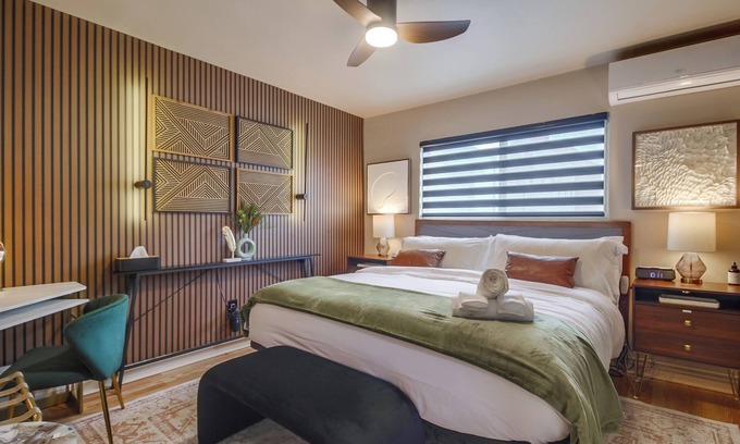 Hillcrest Condominio | Walkable Hillcrest Gem - Cafés, Bars & Balboa Park - Landing Pad in San Diego