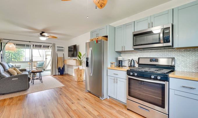 Historic Kailua Village Apartamento | Walkable Kailua-kona Condo - 2 Blocks to Pier!