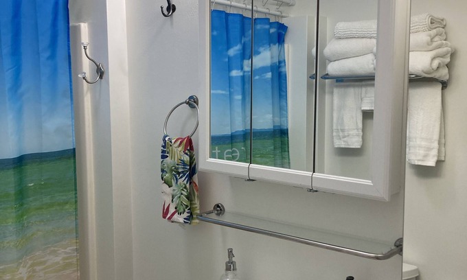 South Oceanside Casa | Walkable- So. oceanside