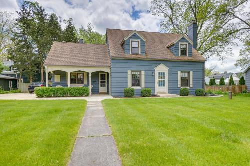 Thiensville Casa | Walkable Thiensville Retreat Near Hiking!