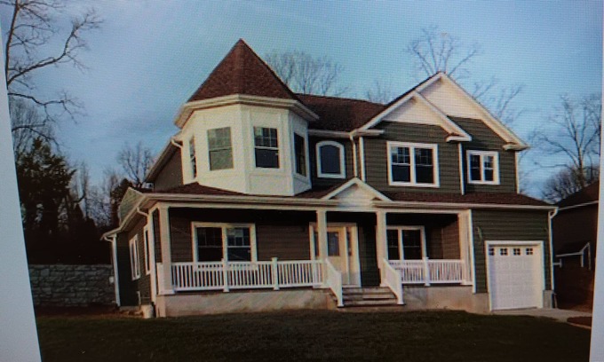 Plainedge Casa | Walking distance Golf Course 4-bedroom house with Living Dining and Family Room