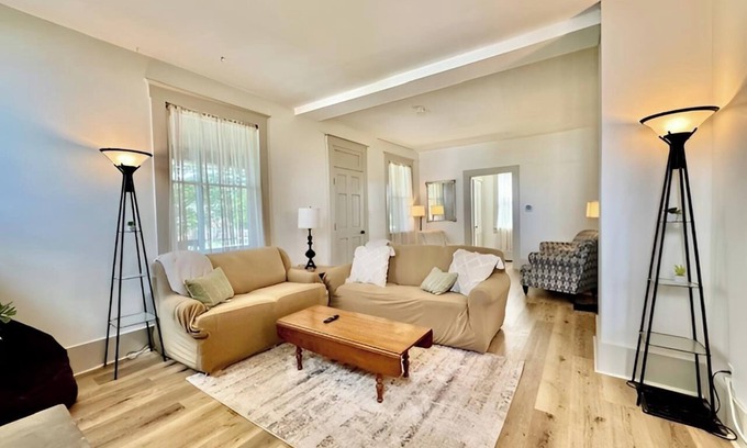 Ashland Casa | Walking Distance to Ashland University Football, Track, and Campus Facilities!