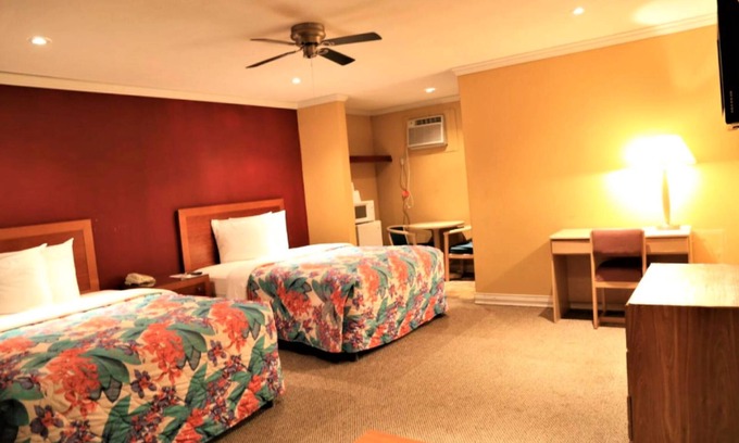 Beeville Casa | Walking Distance to Coastal Bend College! Free Parking & Pet Friendly
