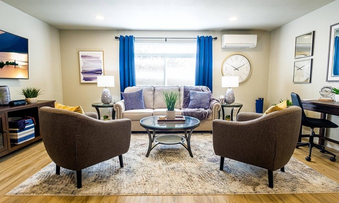 Southeast Salem Apartamento | Walking distance to Downtown, H, and waterfront. Safe, clean, comfortable.