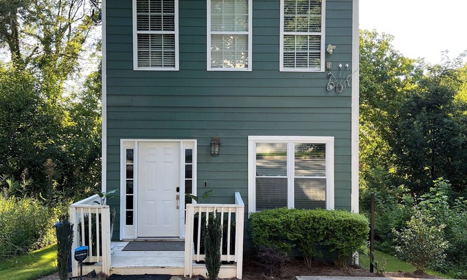 Atlanta Casa | Walking distance to MercedesBenz Stadium, GWCC, Downtown