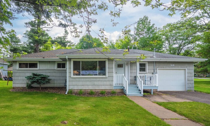 Balsam Lake Casa | Walking distance to public beach, boat landing, and downtown Balsam Lake