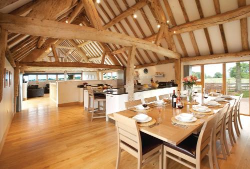 Bromyard Casa | Wall Hills Barn
