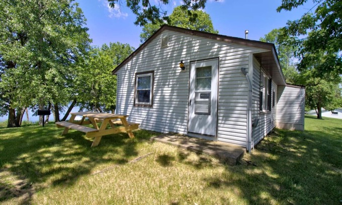 Clitherall Cabina | Walleye Cabin | Spitzer Lakefront | Minnesota | Legacy Lakeside Resort