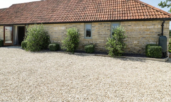 Langport Cabaña | WALNUT TREE COTTAGE, romantic, character holiday cottage in Langport