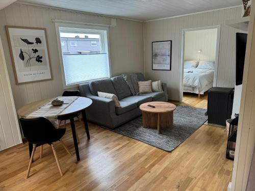 Tromsdalen Apartamento | WALO APARTMENTS TROMSDALEN - Close to cable car and Arctic Cathedral, 10 min by bus to city centre, Free parking