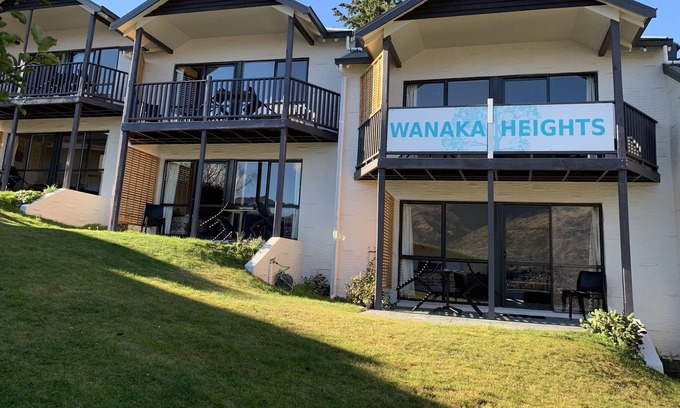 Wanaka Hotel | Wanaka Heights Motel