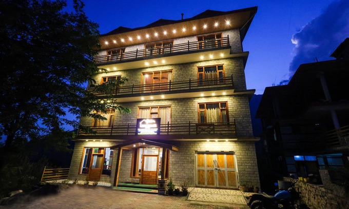 Manali Hotel | Wander Thrives Inn By Ads