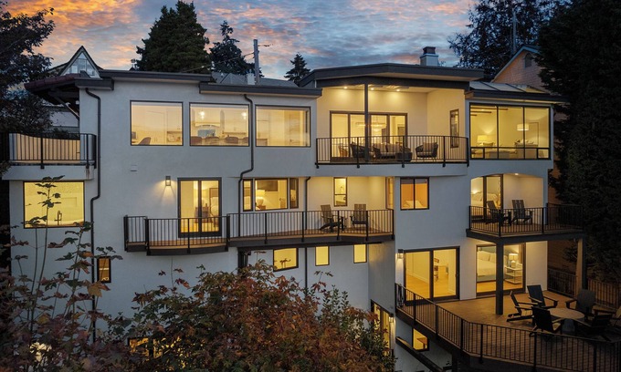 Gatewood Casa | Wander West Seattle