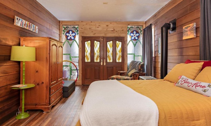Glenwood Springs Casa | Wanderer Studio, AN OFF GRID MOUNTAIN Guest Studio With Fantastic Views