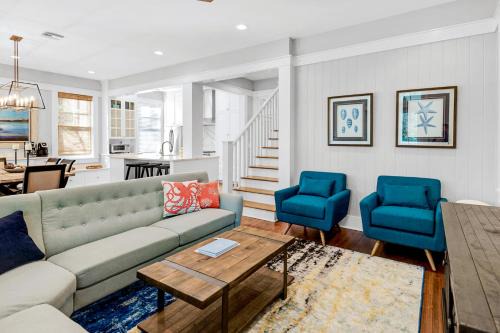Forest District Casa | Wanderlust in Watercolor